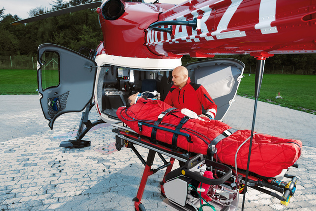 Cardiohelp II patient transport in helicopter