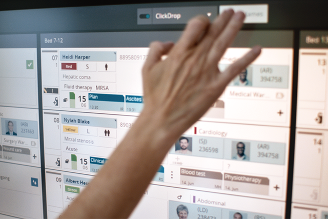INSIGHt patient flow management solution from ww5 supports silent communication