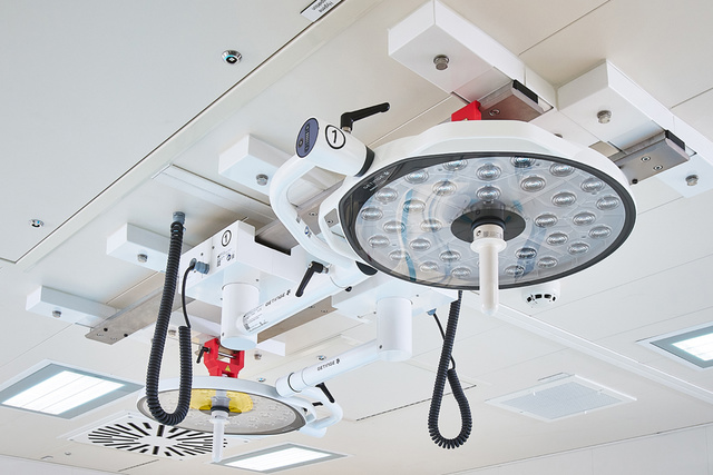 operating light Maquet Ezea mounted on the ceiling of a military boat operating room