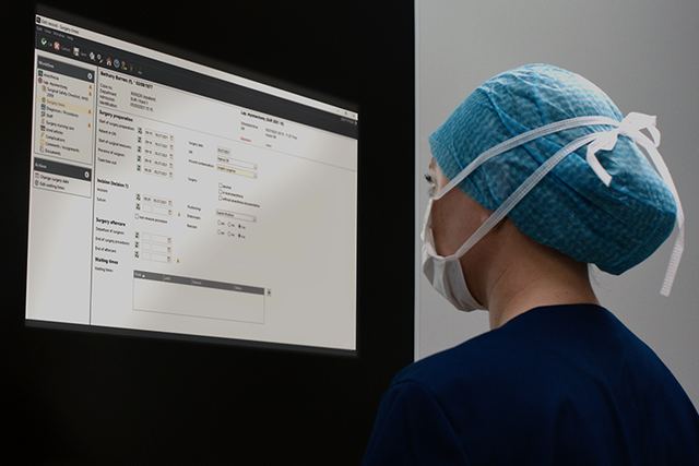 OR nusre is doing the OR documenmtation with Torin the OR management solution from ww5
